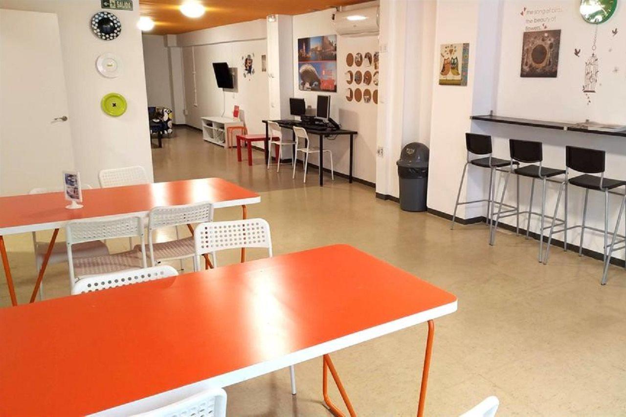 Arc House Barcelona Hostel Εξωτερικό φωτογραφία