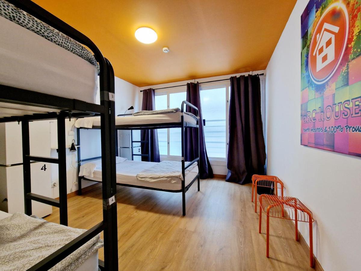 Arc House Barcelona Hostel Εξωτερικό φωτογραφία