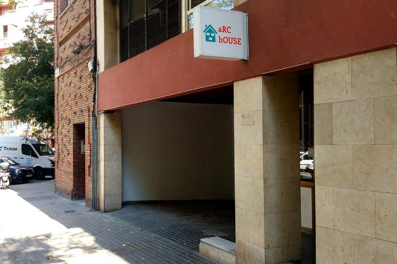 Arc House Barcelona Hostel Εξωτερικό φωτογραφία