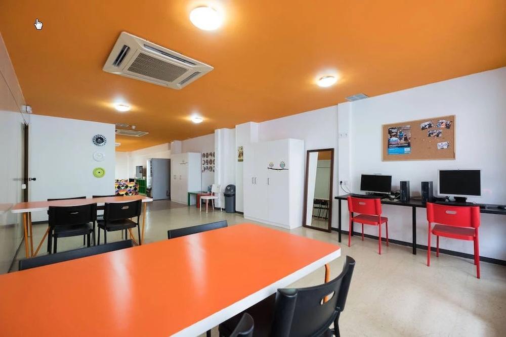 Arc House Barcelona Hostel Εξωτερικό φωτογραφία